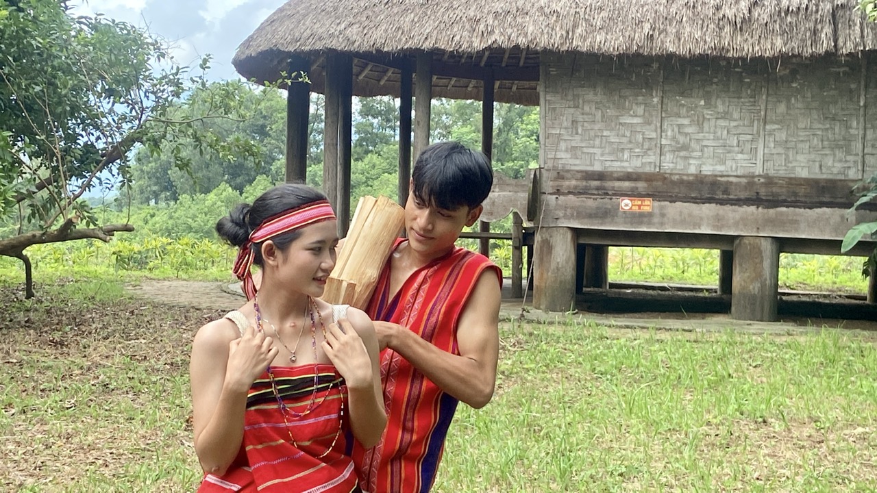 Tái hiện Lễ cưới của dân tộc Giẻ Triêng tại 