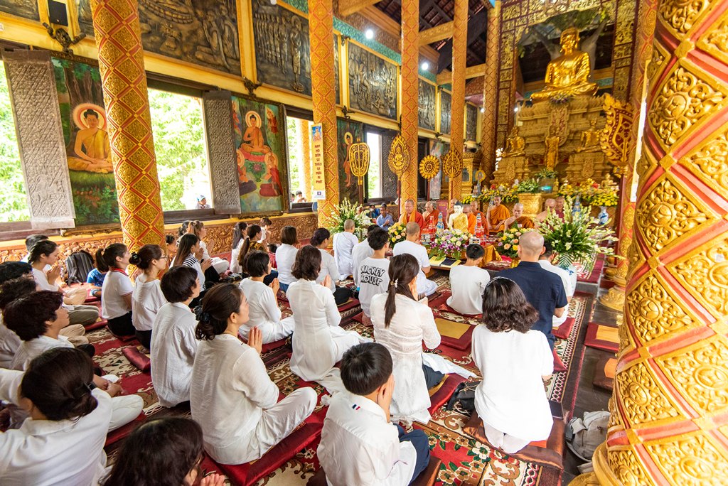 Đón tết cổ truyền Chôl Chnăm Thmây của đồng bào Khmer tại Làng Văn hóa -Du lịch các dân tộc Việt Nam