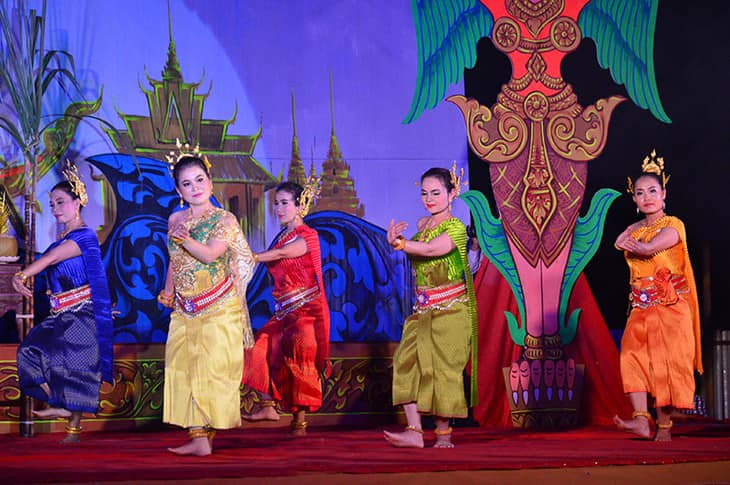 Nét đặc sắc trong trang phục dân tộc Khmer