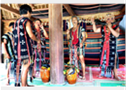 [Photo] Lễ mừng nhà Gươl của dân tộc Cơ Tu 