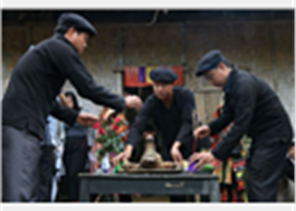 [Photo] Lễ cúng tổ tiên của dân tộc Lô Lô