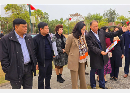 Thứ trưởng Trịnh Thị Thủy làm việc với BQL về Ngày hội “Sắc Xuân trên mọi miền Tổ quốc” năm 2025