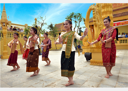 Trang phục truyền thống của các dân tộc 