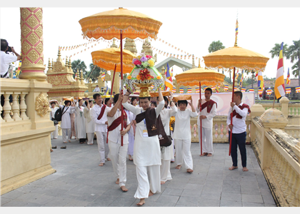 Lễ dâng y Kathina năm 2019 (Phật lịch 2563) tại chùa Khmer
