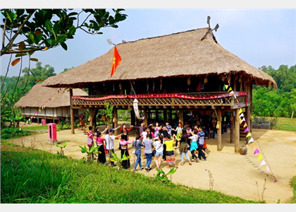  Vẻ đẹp kiến trúc văn hóa các dân tộc tại 