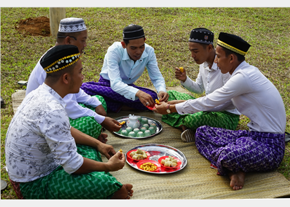 Lễ Ăn mừng nhà mới của đồng bào Chăm (An Giang)