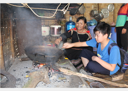 Đến “Làng” trải nghiệm rang, xay, pha chế và thưởng thức ly cà phê Ban Mê