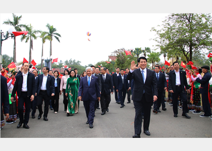 Chủ tịch nước Lương Cường tham dự Ngày hội “Sắc Xuân trên mọi miền Tổ quốc” năm 2025