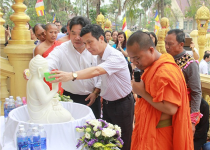 Đón Tết cổ truyền Chôl Chnăm Thmây của đồng bào Khmer tại “Làng”