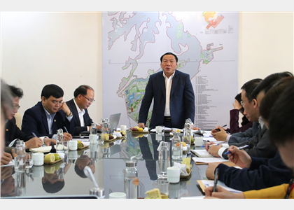Thứ trưởng Bộ VHTTDL Nguyễn Văn Hùng làm việc với Ban Quản lý về công tác năm 2021