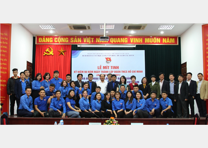 Đoàn cơ sở đối thoại với Lãnh đạo Ban Quản lý Làng Văn hóa - Du lịch các dân tộc Việt Nam
