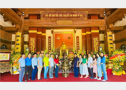 Ban Quản lý tổ chức hoạt động về nguồn tại tỉnh Tuyên Quang và Thái Nguyên