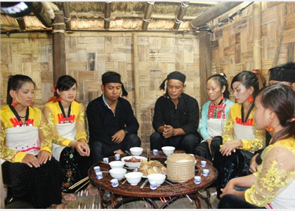 Tái hiện Lễ vào nhà mới của dân tộc Mảng