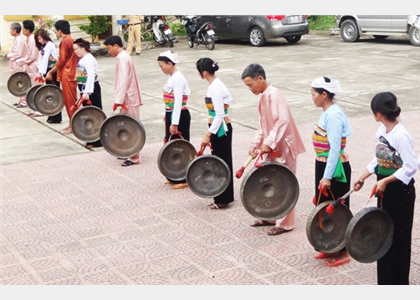 Cộng đồng dân tộc Mường tham gia chương trình giao lưu tại 