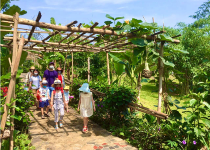 Làng Văn hóa - Du lịch các dân tộc Việt Nam: Điểm đến an toàn cho khách du Xuân